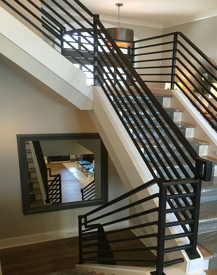 Thi công cầu thang sắt